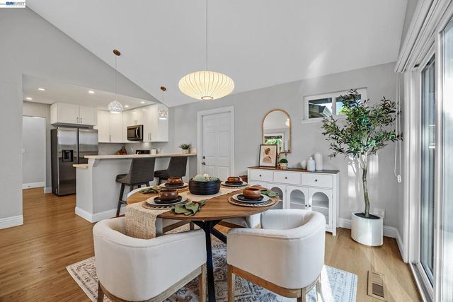 3511 Touriga Dr, Pleasanton, CA 94566