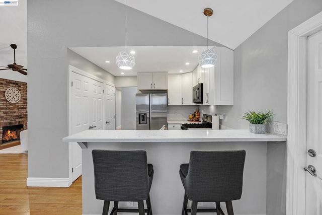 3511 Touriga Dr, Pleasanton, CA 94566