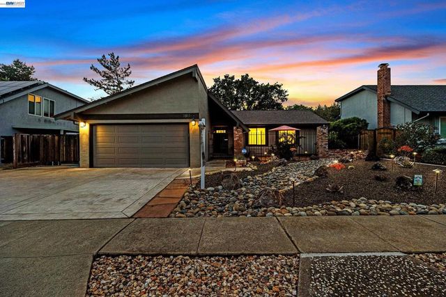 3511 Touriga Dr, Pleasanton, CA 94566