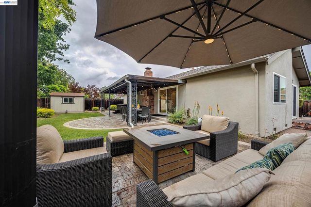 3511 Touriga Dr, Pleasanton, CA 94566