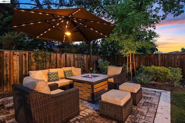 3511 Touriga Dr, Pleasanton, CA 94566