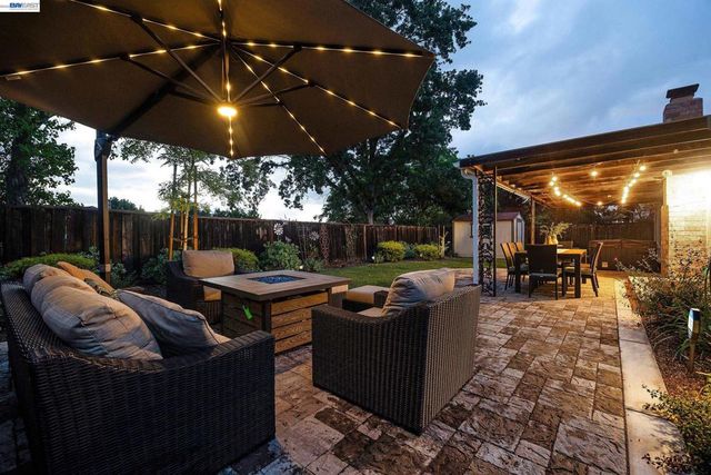 3511 Touriga Dr, Pleasanton, CA 94566