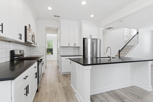 3011 Scuba Drive, Charleston, SC 29414
