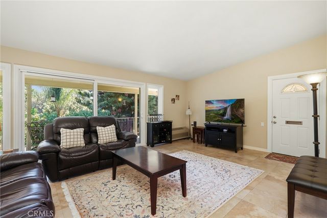 36 Calle Aragon U, Laguna Woods, CA 92637