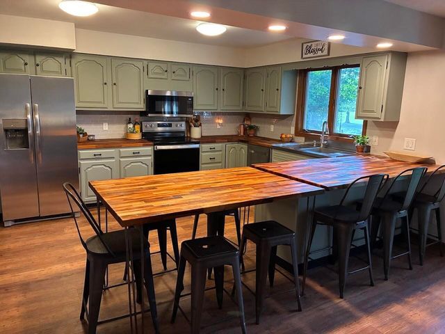 9511 E Ml Avenue, Galesburg, MI 49053