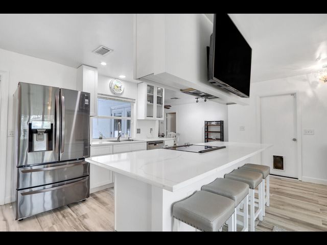 609 Oak Terrace, Jupiter, FL 33458