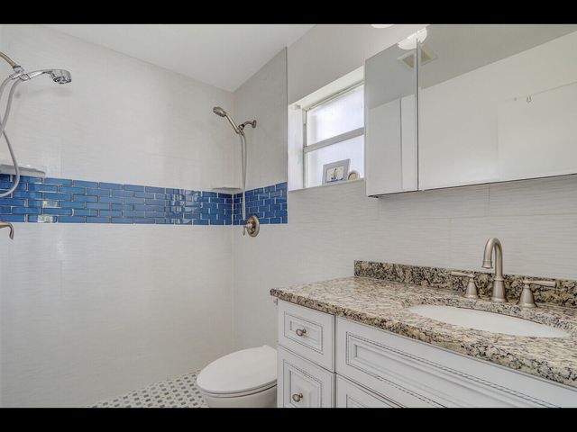 609 Oak Terrace, Jupiter, FL 33458