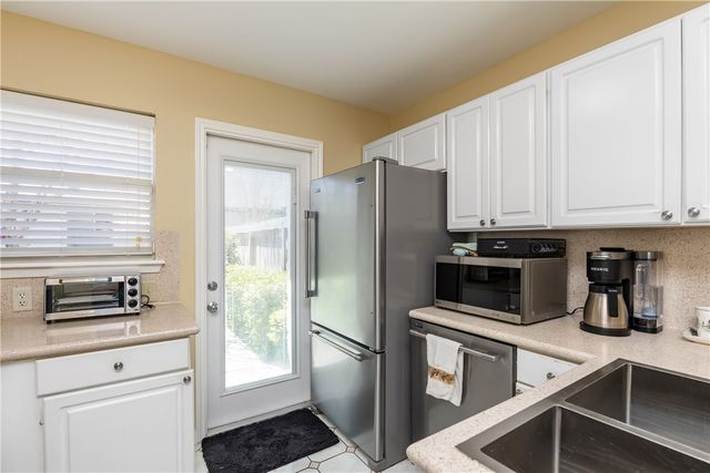 4937 Cedar Pass Dr 10, Corpus Christi, TX 78413