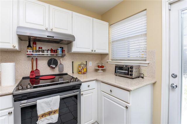 4937 Cedar Pass Dr 10, Corpus Christi, TX 78413