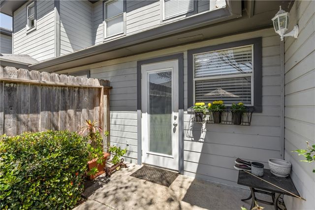 4937 Cedar Pass Dr 10, Corpus Christi, TX 78413