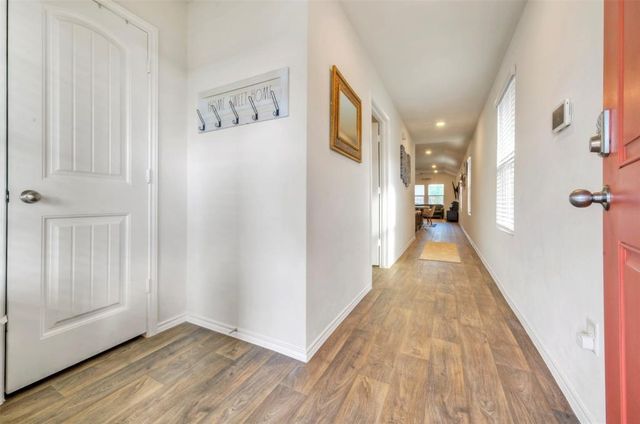 270 DORCHESTER DR, Kyle, TX 78640