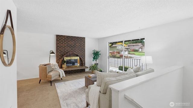 17716 157th Avenue SE, Renton, WA 98058