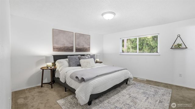 17716 157th Avenue SE, Renton, WA 98058