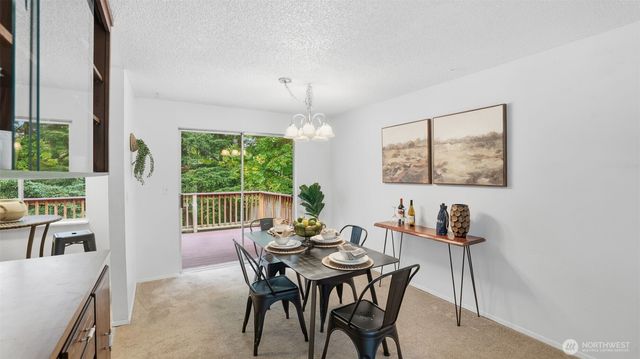 17716 157th Avenue SE, Renton, WA 98058