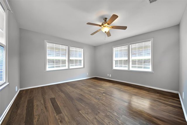 1606 W 8th Street, Freeport, TX 77541