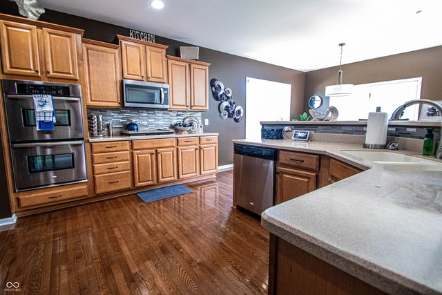 12857 Pennington Road, Fishers, IN 46037
