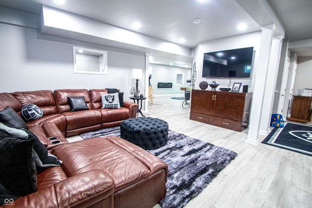 12857 Pennington Road, Fishers, IN 46037
