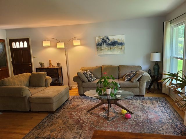 5239 Cumnor Road, Downers Grove, IL 60515
