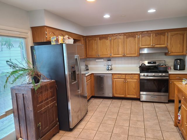 5239 Cumnor Road, Downers Grove, IL 60515