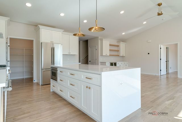 22137 W Casa Bella View, Kildeer, IL 60047