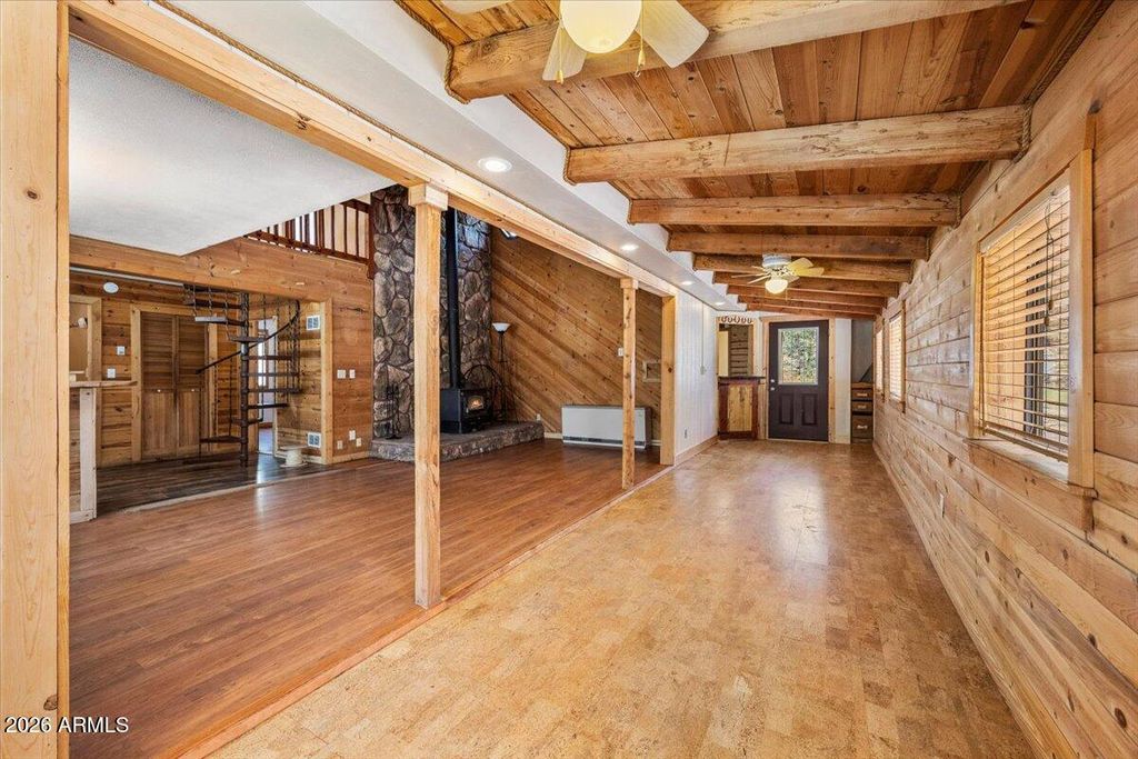 Image 12 of property listing at 1204 FLORES Drive, Show Low, AZ 85901
