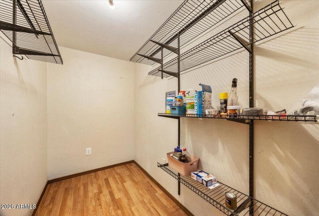 Image 16 of property listing at 1204 FLORES Drive, Show Low, AZ 85901