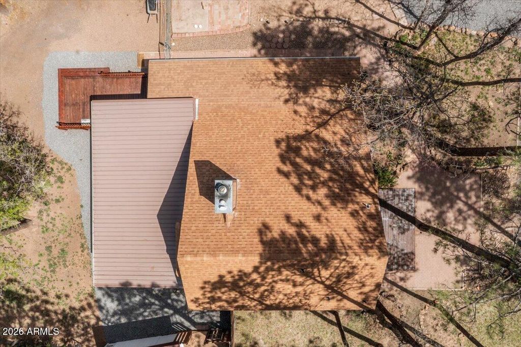 Image 36 of property listing at 1204 FLORES Drive, Show Low, AZ 85901