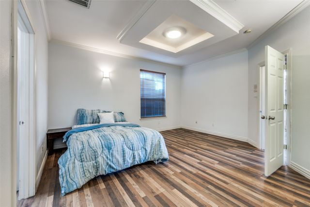 1805 Old Oak Drive, Arlington, TX 76012