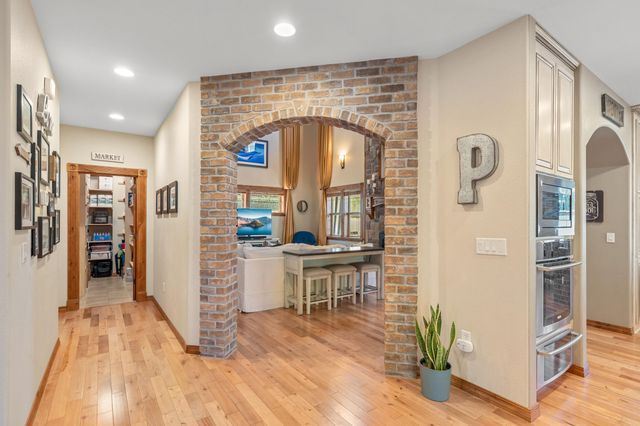 597 Pierce Road, Medford, OR 97504