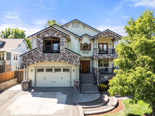 597 Pierce Road, Medford, OR 97504