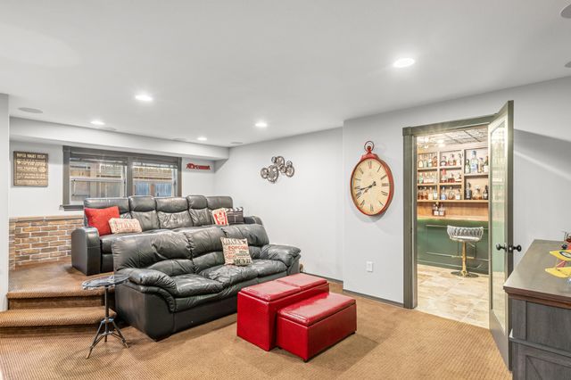 597 Pierce Road, Medford, OR 97504