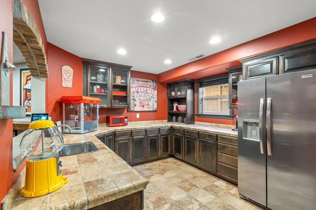 597 Pierce Road, Medford, OR 97504