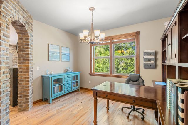 597 Pierce Road, Medford, OR 97504