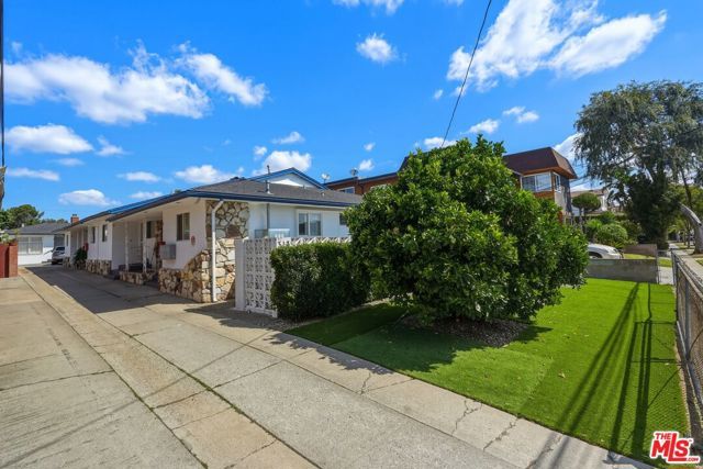 313 E Hazel Street, Inglewood, CA 90302