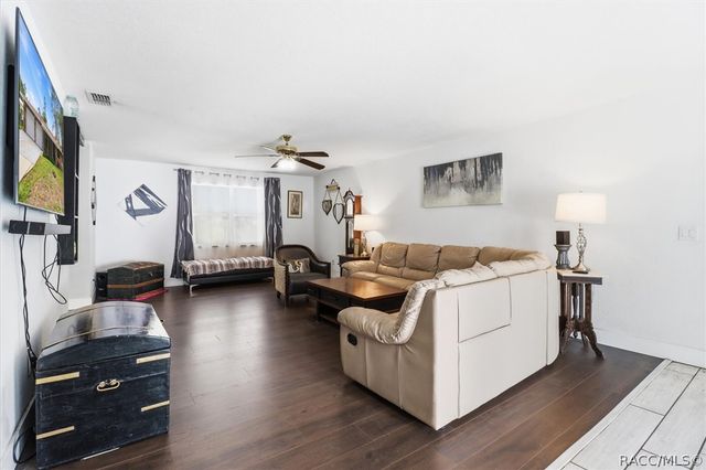 3740 S Eastpark Way, Homosassa, FL 34448