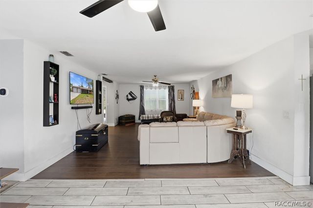 3740 S Eastpark Way, Homosassa, FL 34448