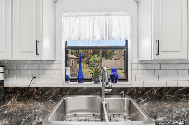 3740 S Eastpark Way, Homosassa, FL 34448