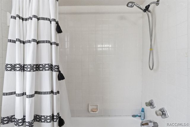 3740 S Eastpark Way, Homosassa, FL 34448