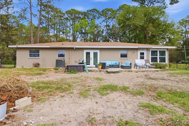3740 S Eastpark Way, Homosassa, FL 34448