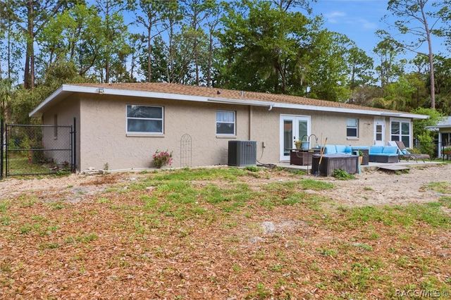 3740 S Eastpark Way, Homosassa, FL 34448