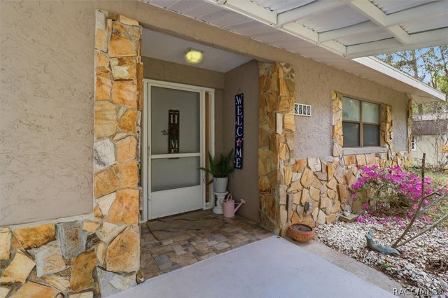 3740 S Eastpark Way, Homosassa, FL 34448