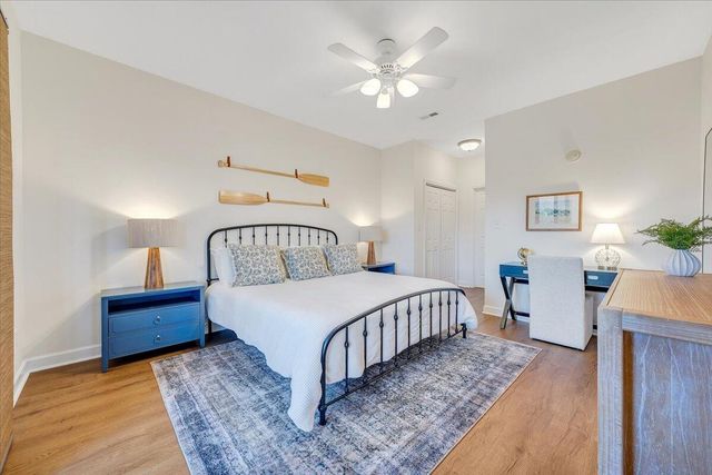 1137 Mariners Way Apt 37, Huddleston, VA 24104