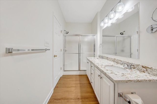 1137 Mariners Way Apt 37, Huddleston, VA 24104