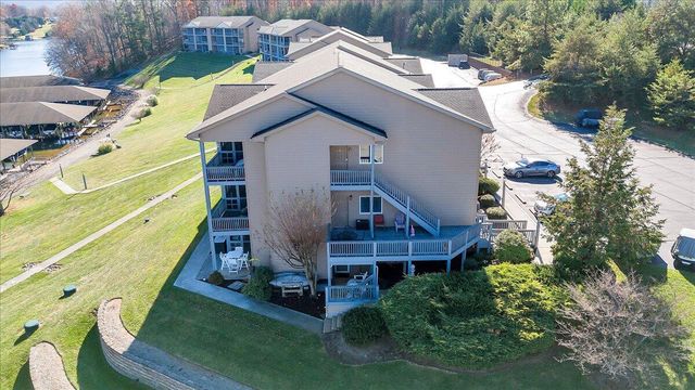 1137 Mariners Way Apt 37, Huddleston, VA 24104