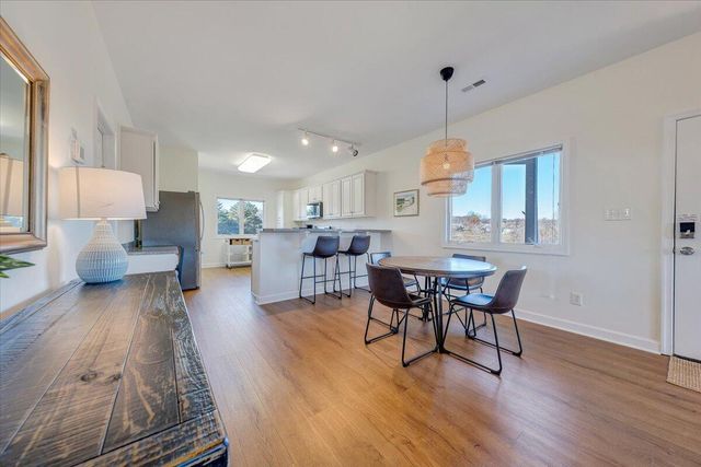 1137 Mariners Way Apt 37, Huddleston, VA 24104