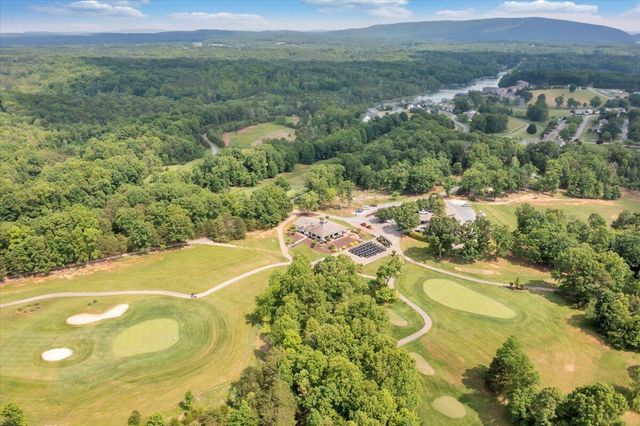 1137 Mariners Way Apt 37, Huddleston, VA 24104