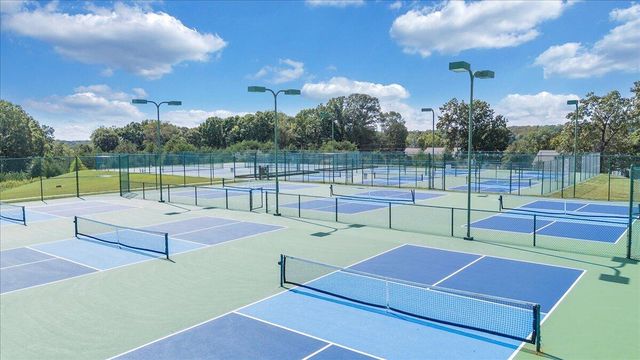 1137 Mariners Way Apt 37, Huddleston, VA 24104