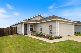 5706 Bristle Leaf Drive, Princeton, TX 75407