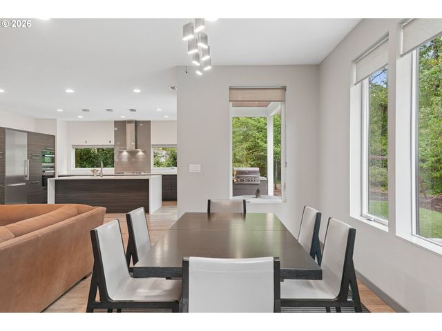 5321 CARMAN GROVE Ln, Lake Oswego, OR 97035