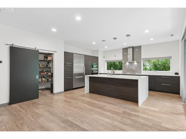 5321 CARMAN GROVE Ln, Lake Oswego, OR 97035